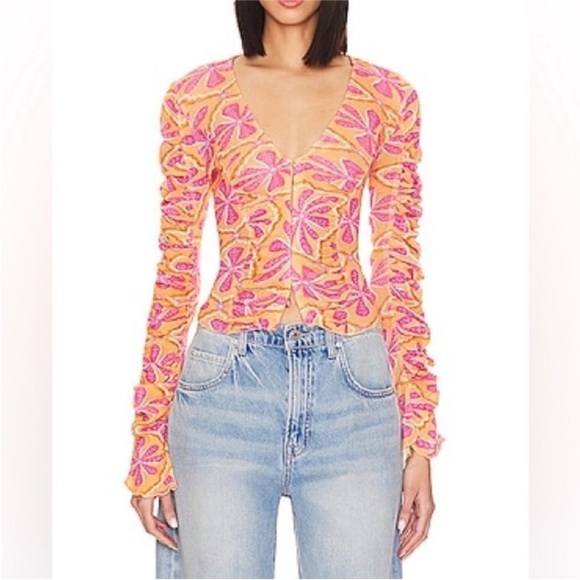 Free people through the meadow top medium - Picture 4 of 6